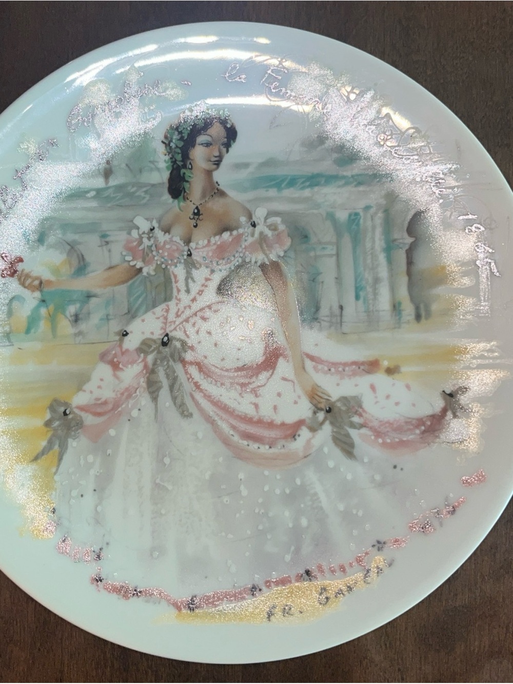 Limoges 1976 Decorative Wall Plate La femme